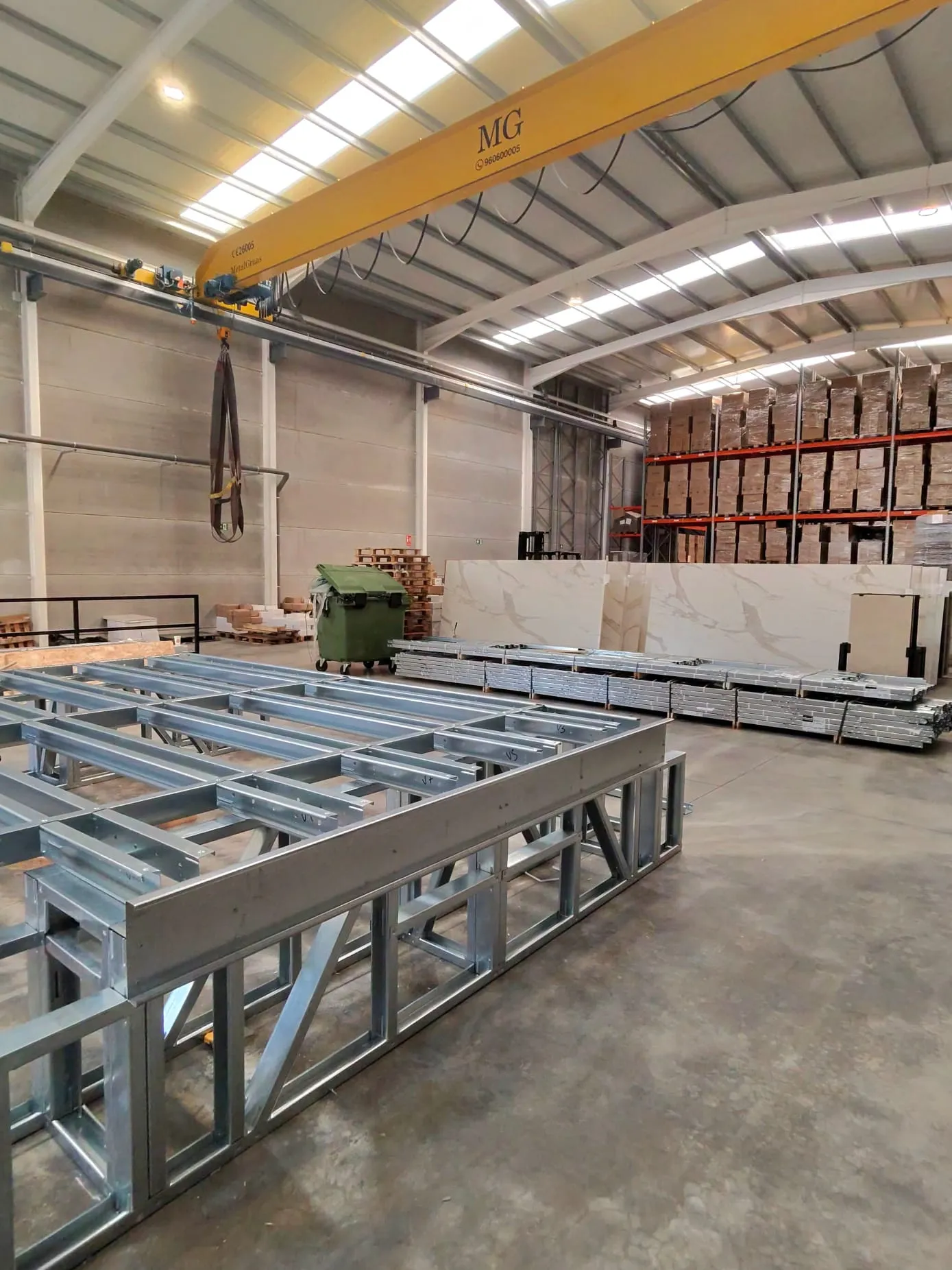 Estructura de steel framing del showroom Cooking Surface en la nave