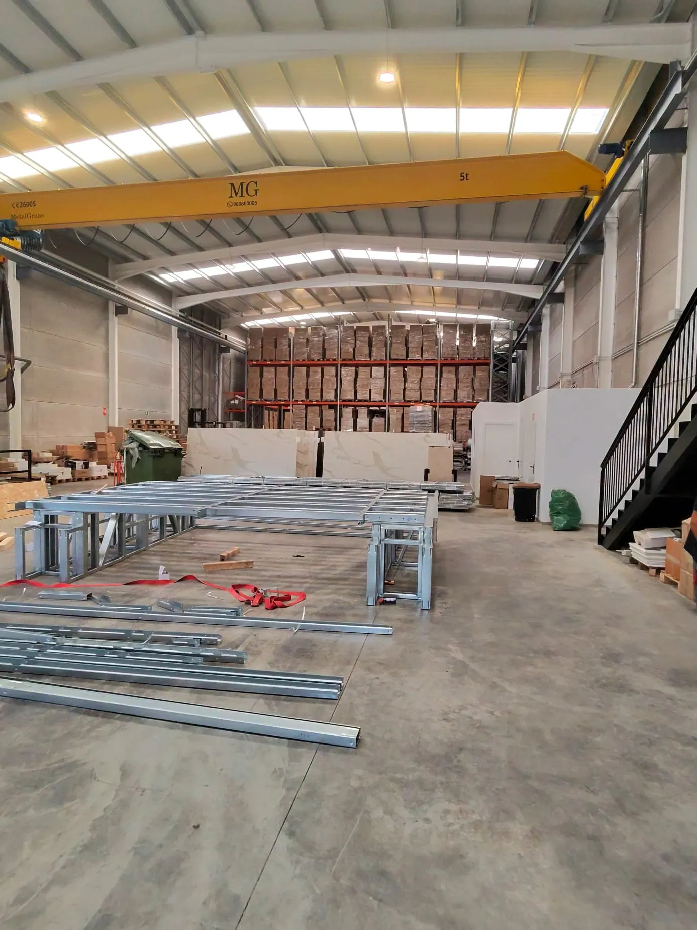 Montaje de la estructura de acero galvanizado